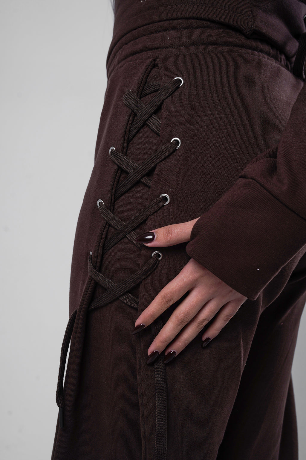 BROWN SET